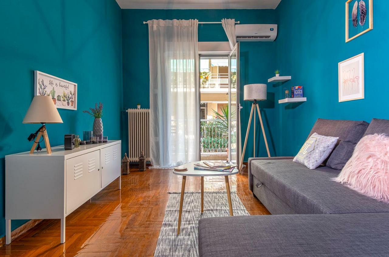 Appartamento Colourful Apt,Airport Line,6 Min Metro,300 Mbps! Atene Esterno foto