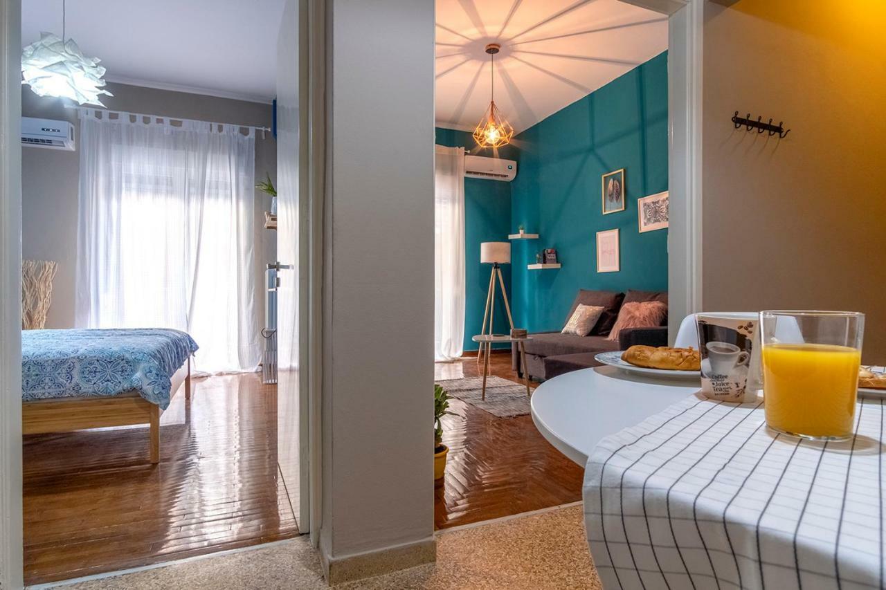 Appartamento Colourful Apt,Airport Line,6 Min Metro,300 Mbps! Atene Esterno foto